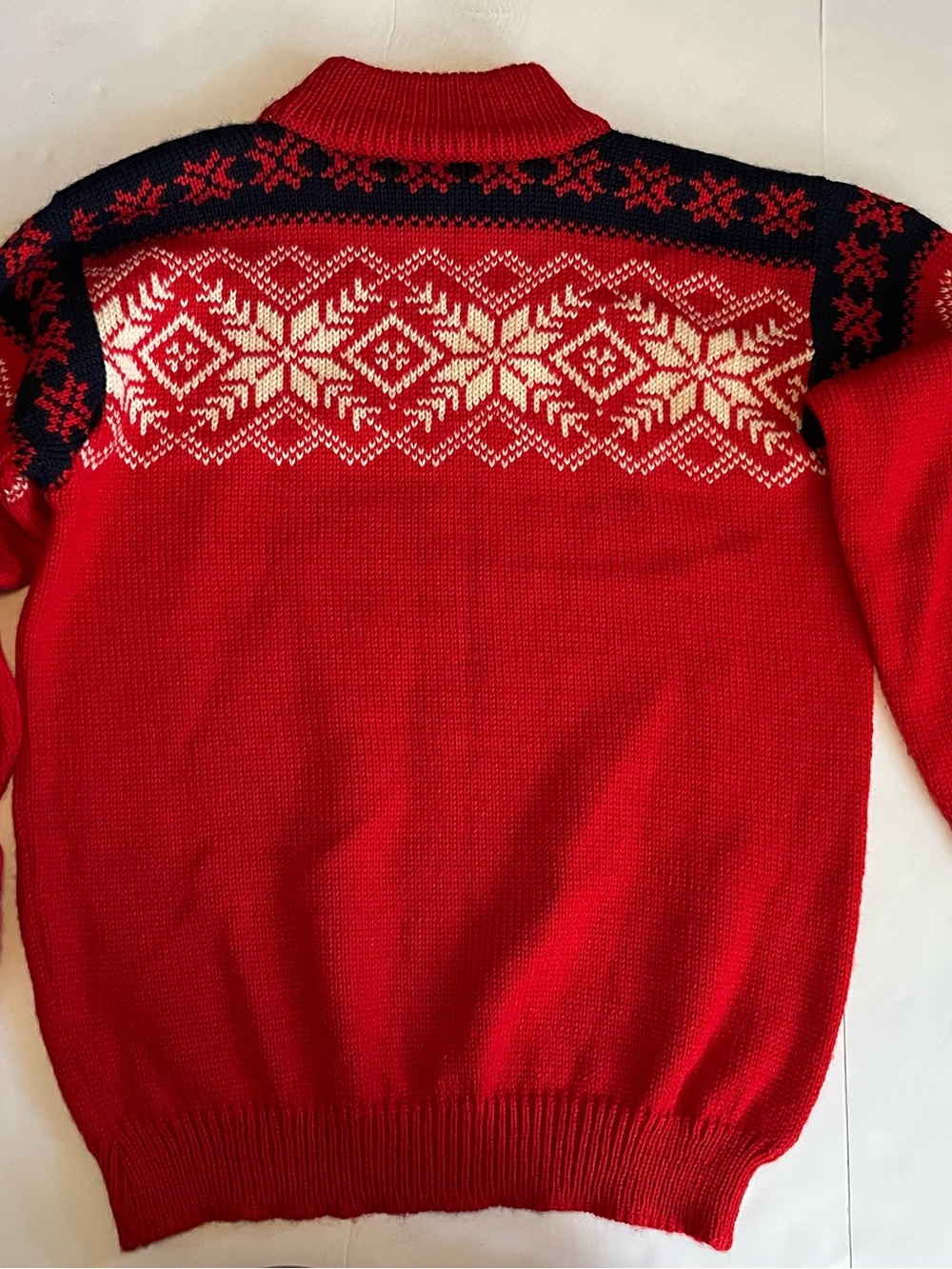 VTG Dale of Norway Pure Wool Nordic Ski Sweater Red Snowflake Mock Neck Mens 50 - Picture 7 of 7